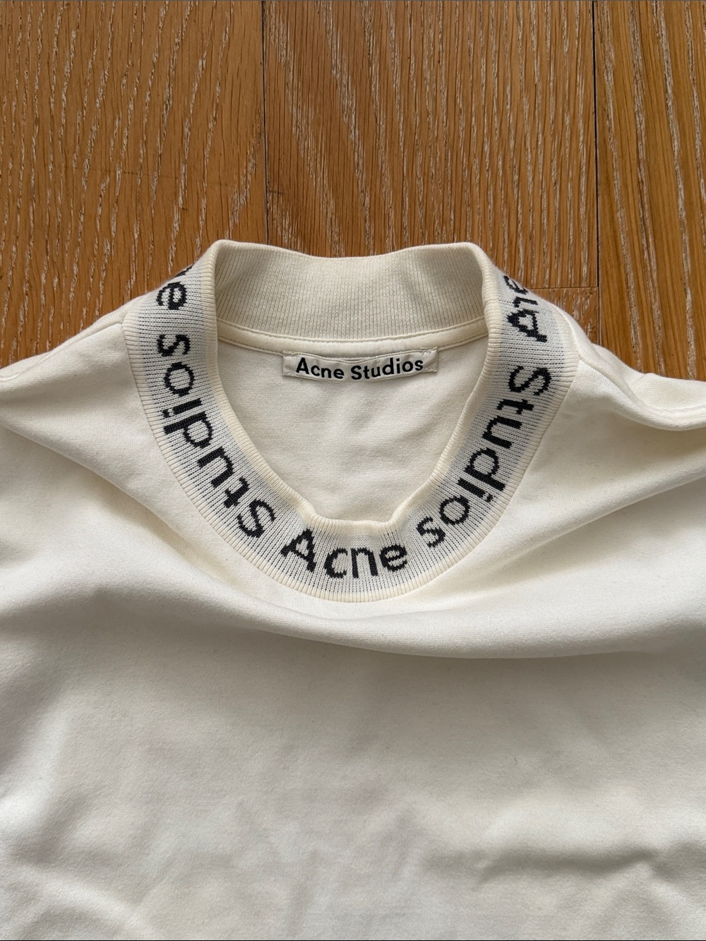 Acne Cream Short Sleeve T-Shirt with Branded Neckline